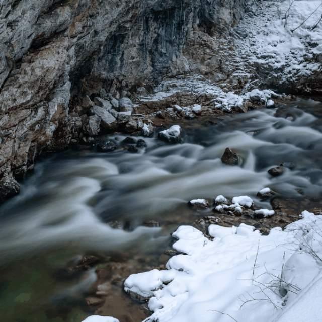 《水浒传》中林冲真的窝囊吗?-软件乐园