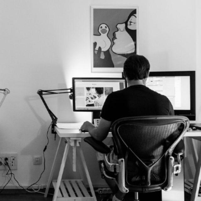 台式机半年不用,电源需要插着吗?-软件乐园