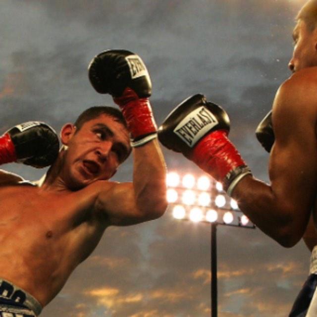 为什么很多人认为街斗中摔跤比拳击散打厉害?-软件乐园