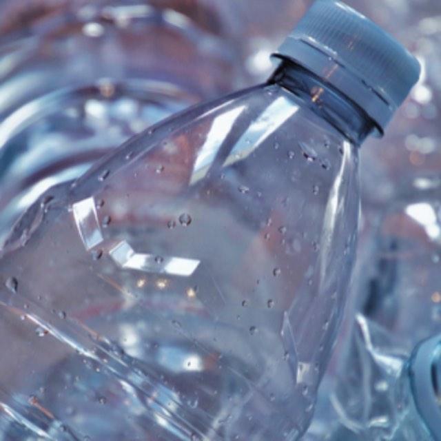 塑料的主要成分依旧是碳,那为什么早期没有微生物能分解?-软件乐园