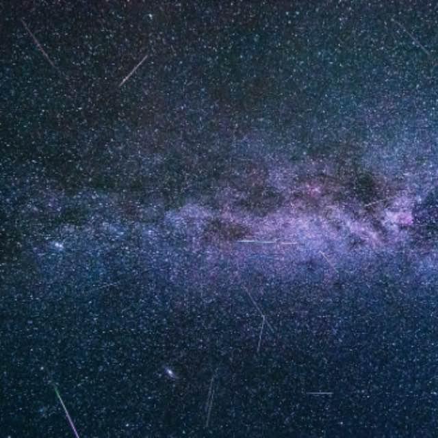 为什么超新星爆发是先被仪器观测到,再过很久肉眼才能看见?难道说光速还有不一样的吗?-软件乐园