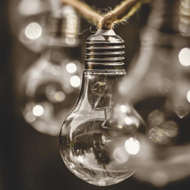 为什么父亲的哥哥叫「伯伯」,弟弟却叫「叔叔」而不叫「仲仲」?-软件乐园