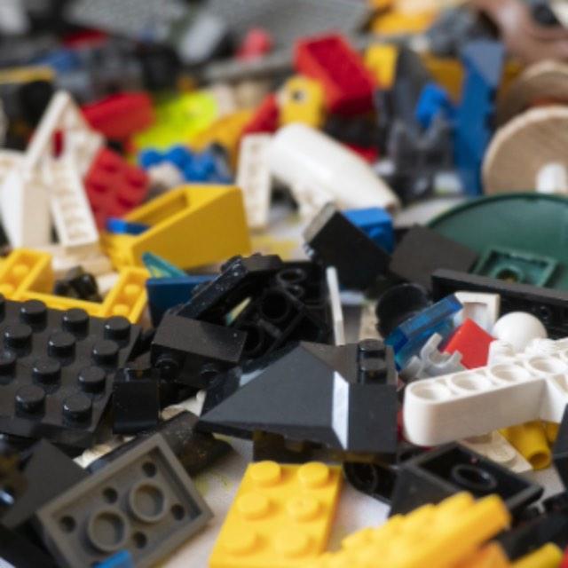 有没有符合 f'(x)=f(x+1) 的函数？-软件乐园