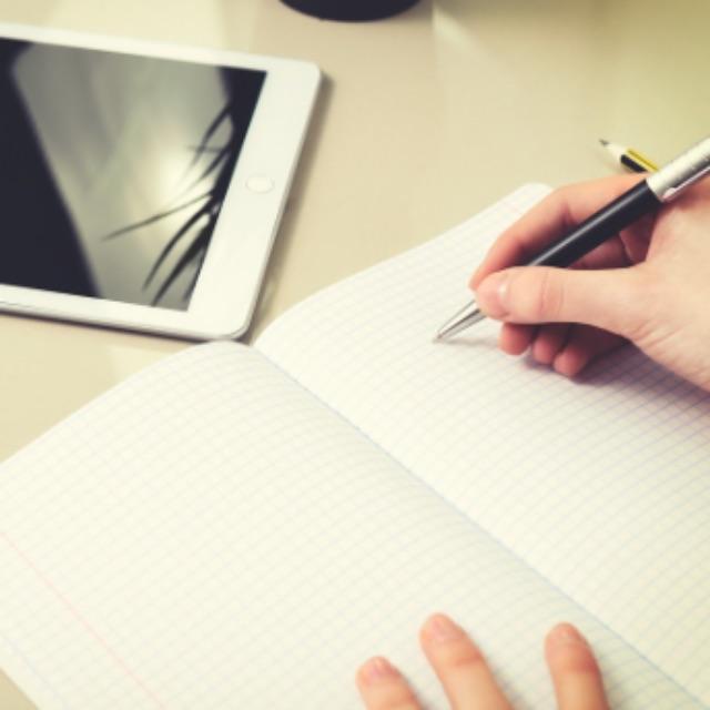 人可以在 A4 纸上以准确的比例尺画出太阳系所有的行星和相对距离吗？-软件乐园